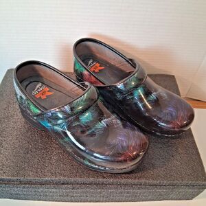Dansko Pro XP Leather Clogs Womens Size 37 EU (6.5/7 US) Multicolor Firework